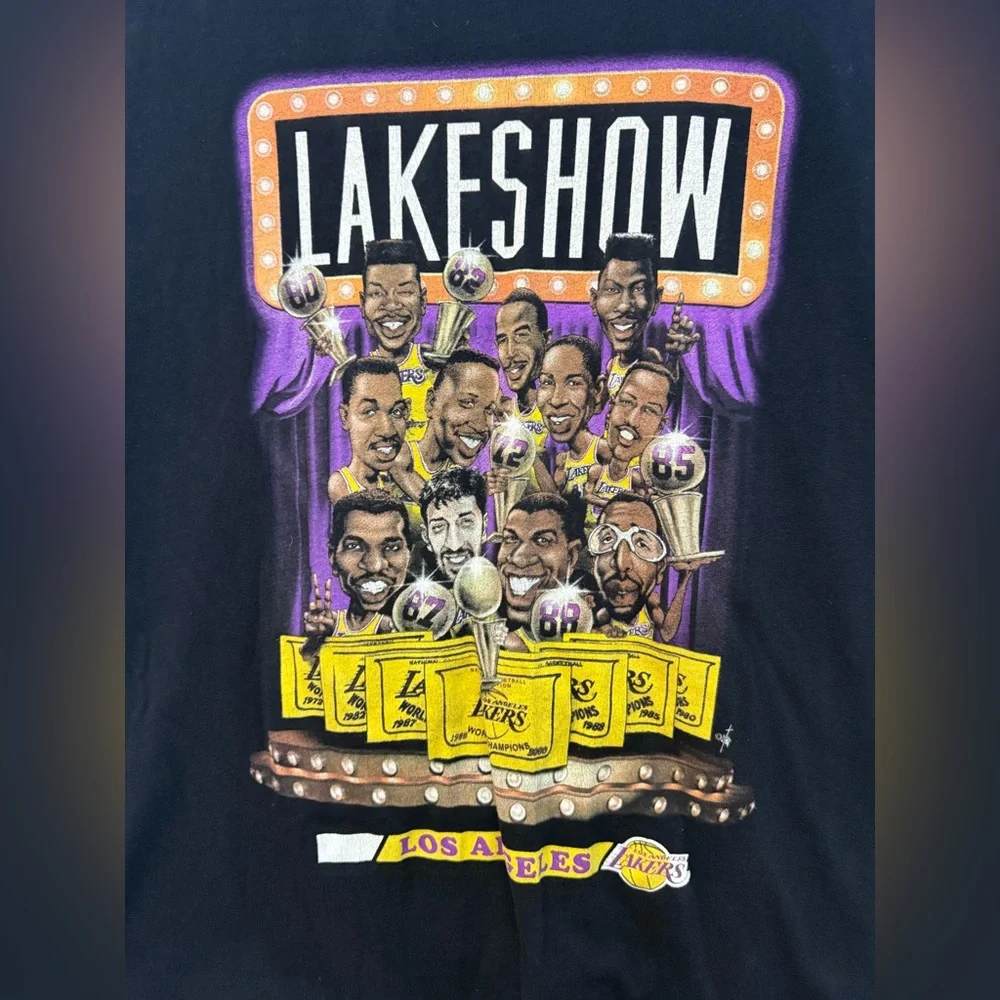 Mitchell & Ness NBA Los Angeles Lakers Lakeshow Graphic Cartoon Tee | Medium - Picture 3 of 5